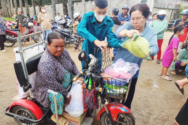 Hơi ấm trao tay - nơi yêu thương nảy mầm - Ảnh 7.