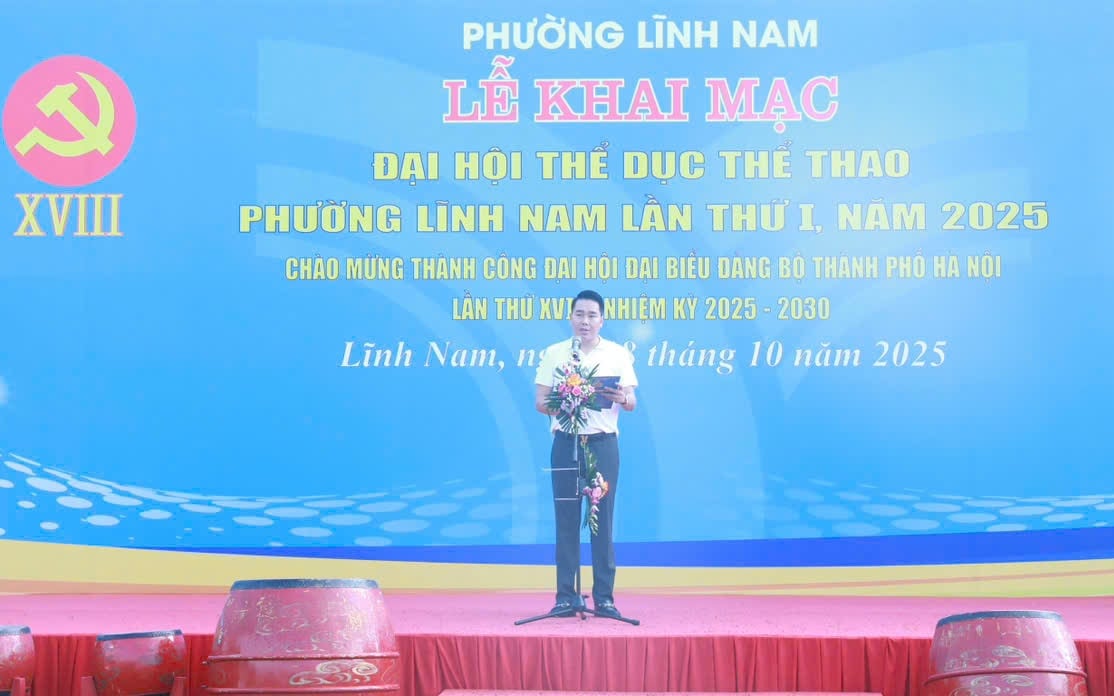 Phó Bí thư Đảng ủy, Chủ tịch UBND phường Lĩnh Nam Nguyễn Văn Đức phát biểu khai mạc