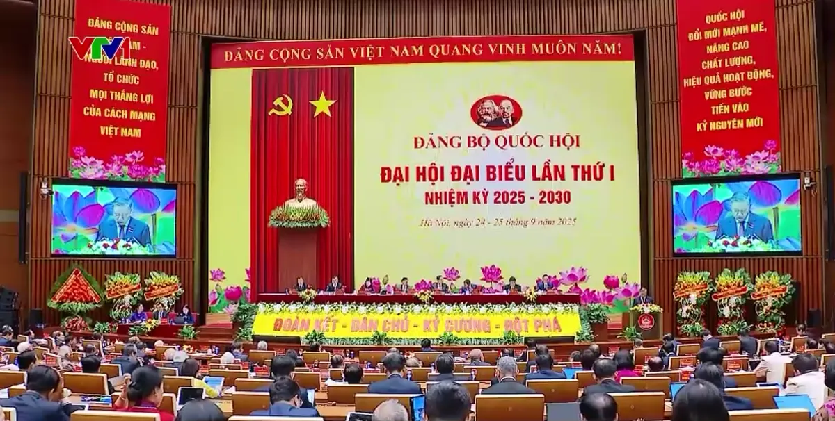 Chặng đường Quốc hội đồng hành cùng dân tộc  - Ảnh 4.