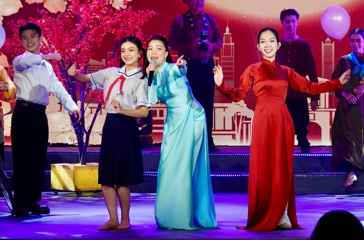 Những ngày Văn học - Nghệ thuật TP.HCM - Ảnh 1.