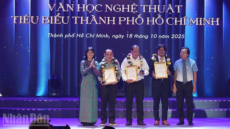 ndo_bl_dsc04290.jpg