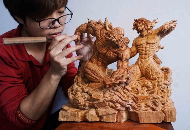 Kunsthandwerkergeschichte der Generation Z: Tran Duys Welt der Holzskulpturen – Foto 2. Chuyện nghệ nhân gen Z: Thế giới tượng gỗ của Trần Duy- Ảnh 2.