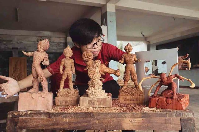 Kunsthandwerkergeschichte der Generation Z: Tran Duys Welt der Holzskulpturen – Foto 5. Chuyện nghệ nhân gen Z: Thế giới tượng gỗ của Trần Duy- Ảnh 5.