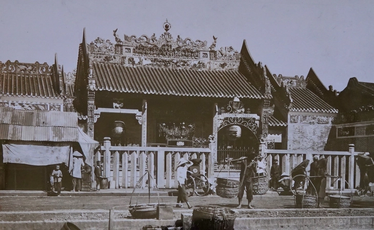 មើលរូបថតនៃរោងមហោស្រព គណៈកម្មាធិការប្រជាជនទីក្រុងហូជីមិញ និងទន្លេ Saigon ថតដោយវេជ្ជបណ្ឌិតជនជាតិហុងគ្រីកាលពីជាង 100 ឆ្នាំមុន - រូបថត 7. Hungary - Ảnh 10.