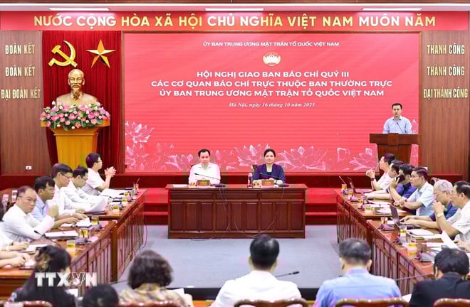 ttxvn-mat-tran-to-quoc-giao-ban-bao-chi.jpg