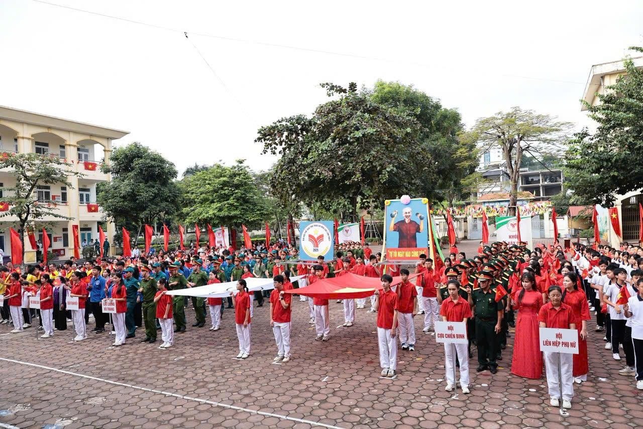 hoa-lac-2.jpg