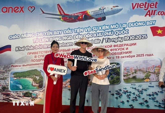 ttxvn-an-giang-dac-khu-phu-quoc-don-cac-chuyen-bay-quoc-te.jpg
