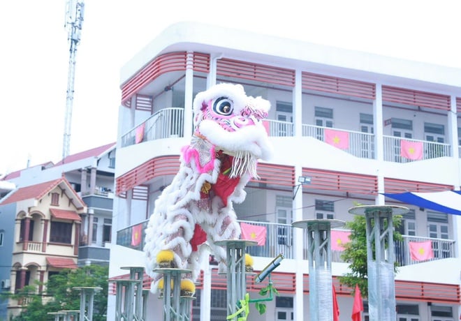 អត្តពលិក 600 នាក់បានចូលរួមមហោស្រពកីឡា Hoang Mai Ward លើកទី 1 - រូបថតទី 9 ។ 600 vận động viên tham gia Đại hội thể dục, thể thao phường Hoàng Mai lần thứ I- Ảnh 9.