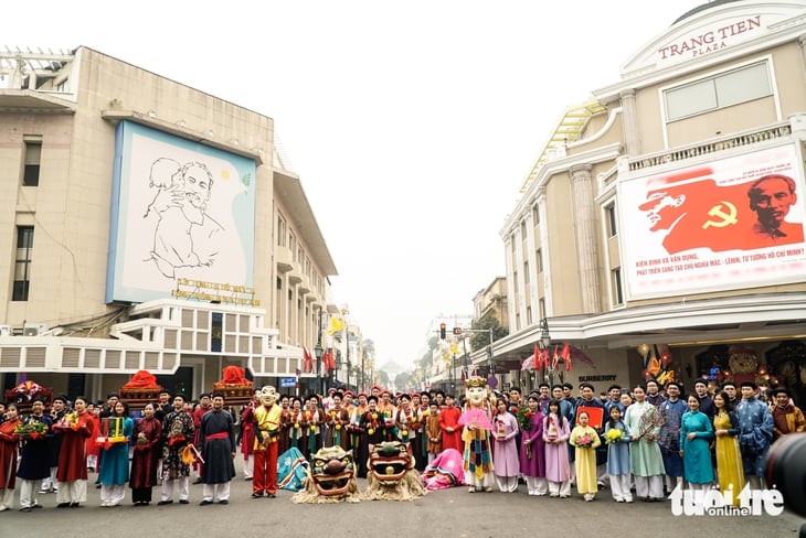 Ministry of Home Affairs proposes 9 consecutive days off for Lunar New Year - Photo 1.