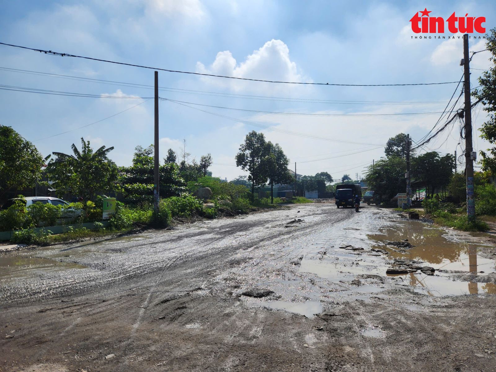 ចំណងជើងរូបថត