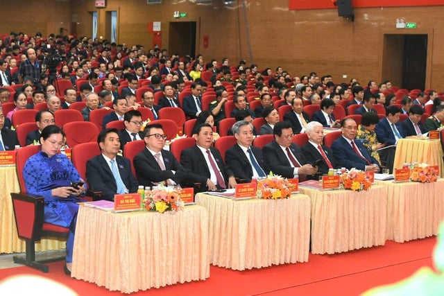 Ông Nguyễn Đức Trung tiếp tục giữ chức Bí thư tỉnh ủy Nghệ An khóa 20 - Ảnh 1.