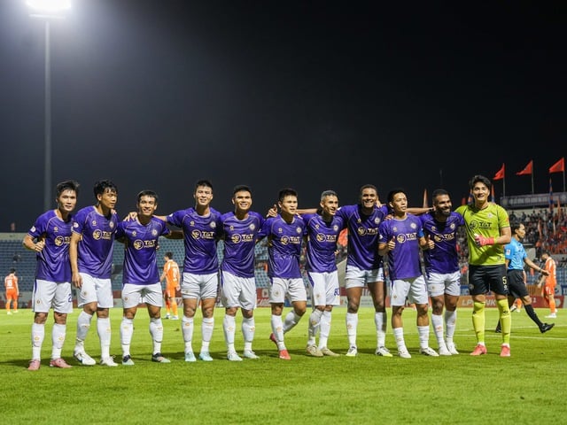 Bảng xếp hạng V-League mới nhất: Thắng dễ Đà Nẵng, CLB Hà Nội không còn chìm dưới đáy- Ảnh 2.