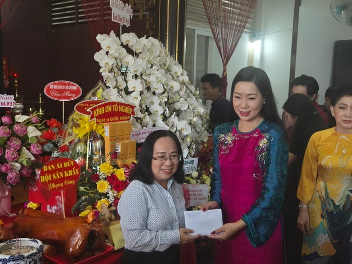 NSƯT Bảo Quốc, NSƯT Thành Lộc… tụ hội tại Nhà thờ Tổ- Ảnh 10.