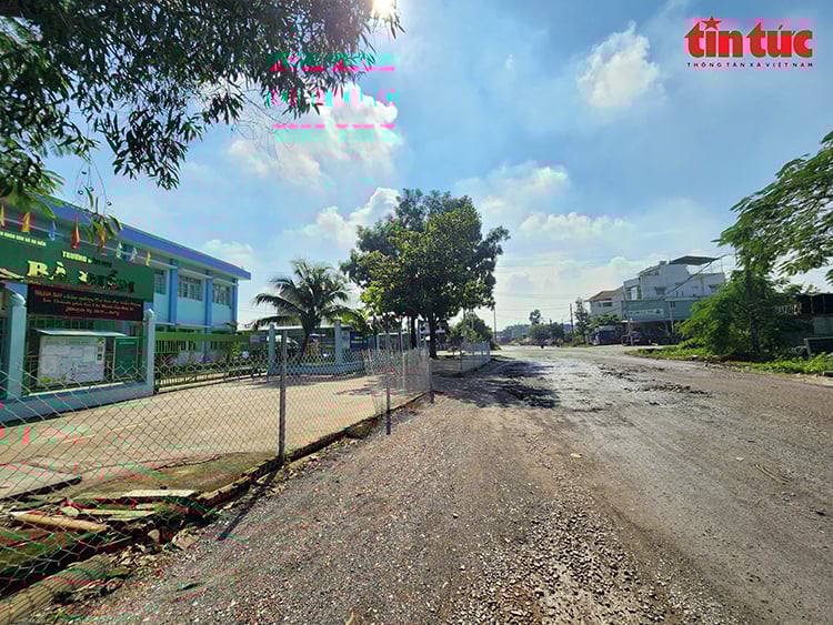 ចំណងជើងរូបថត