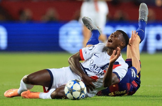 Barca thua ngược đau đớn PSG đúng phút 90: Yamal ‘hết phép’, De Jong may mắn thoát thẻ đỏ- Ảnh 2.