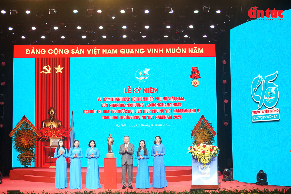 ចំណងជើងរូបថត