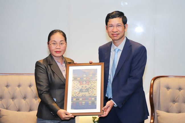 Đẩy mạnh hợp tác đưa Di sản thiên nhiên chung "Vườn quốc gia Phong Nha - Kẻ Bàng và Vườn quốc gia Hin Nam Nô" thành điểm sáng cạnh tranh về du lịch trên thế giới - Ảnh 3.