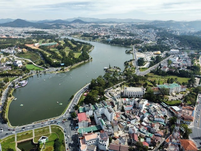 Bộ Chính trị chỉ định nhân sự tỉnh ủy Lâm Đồng nhiệm kỳ 2025 - 2030 - Ảnh 2.