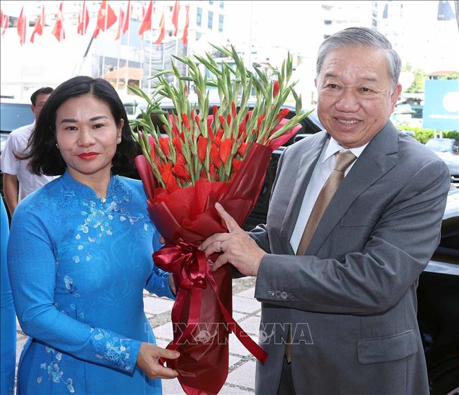 ចំណងជើងរូបថត