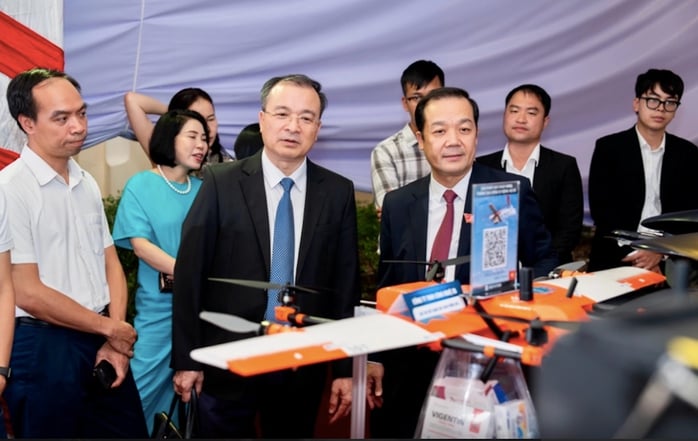 VIỆT NAM KHÔNG NGỪNG PHÁT TRIỂN, TĂNG VỊ THẾ (*): Làm chủ khoa học, công nghệ- Ảnh 2.