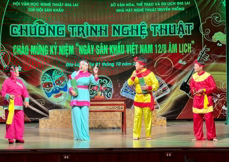 ho-hat-bai-choi-co.jpg