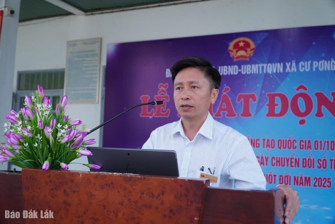Ông Nguyễn Thế Anh, Chủ tịch UBND xã Cư Pơng phát biểu tại lễ phát động.