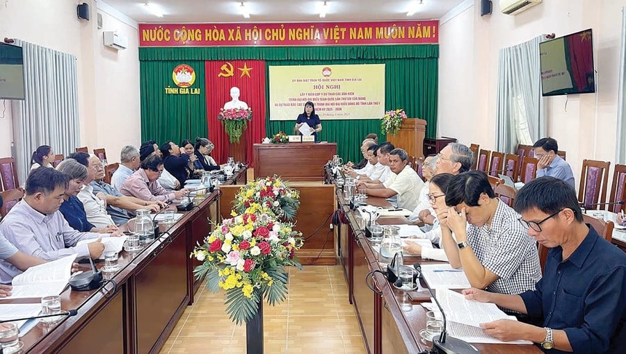 Ủy ban MTTQ Việt Nam tỉnh tổ chức Hội nghị lấy ý kiến góp ý dự thảo các văn kiện trình Đại hội đại biểu toàn quốc lần thứ XIV của Đảng và dự thảo Báo cáo chính trị trình Đại hội đại biểu Đảng bộ tỉnh lần thứ I, nhiệm kỳ 2025 - 2030.