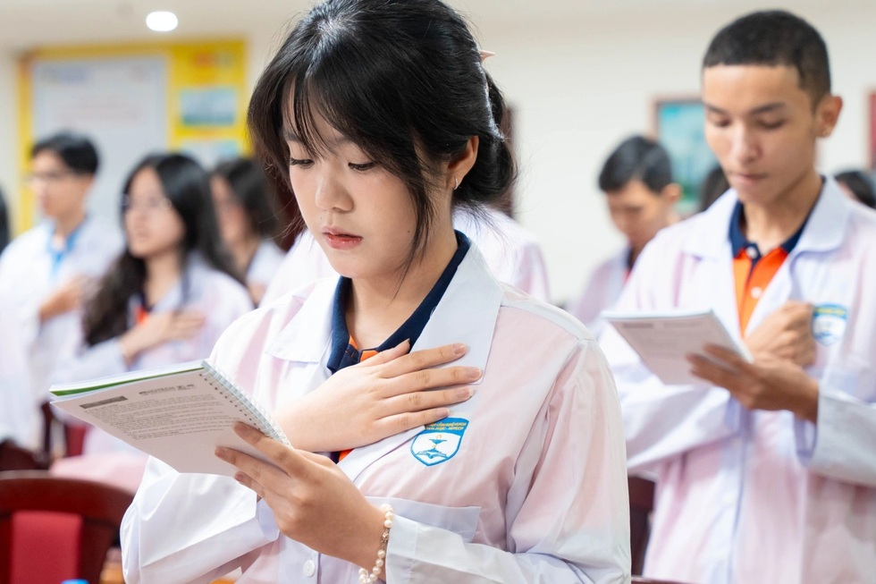 Sáp nhập đại học: Sẽ có làn sóng dịch chuyển giảng viên từ công sang tư? - 1