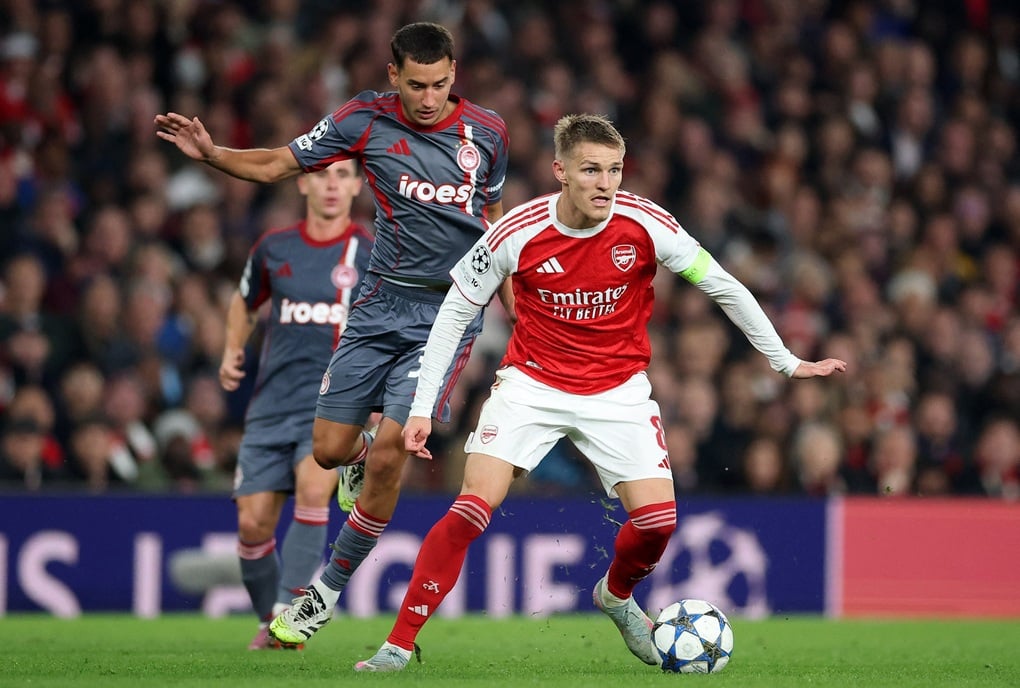 Arsenal toàn thắng hai trận đấu ở Champions League - 1