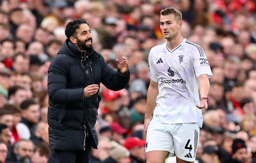 HLV Amorim hé lộ yếu tố giúp Man Utd đánh bại Liverpool sau 9 năm - 1