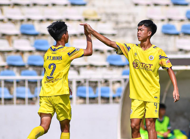 Un tournant majeur pour le football des jeunes vietnamiens -0
