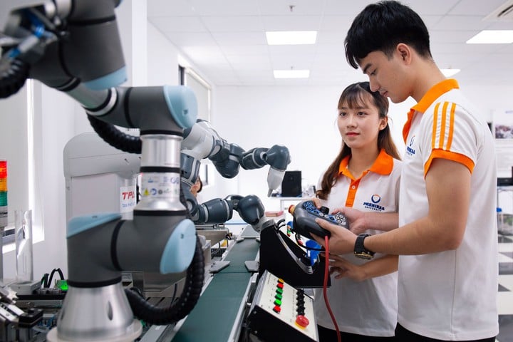 Phát triển công nghệ lõi: Không thể thiếu vai trò của các trường đại học - Ảnh 1.