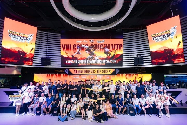 Des centaines de joueurs se sont réunis au Big Offline Yulgang Origin VTC Hanoi.