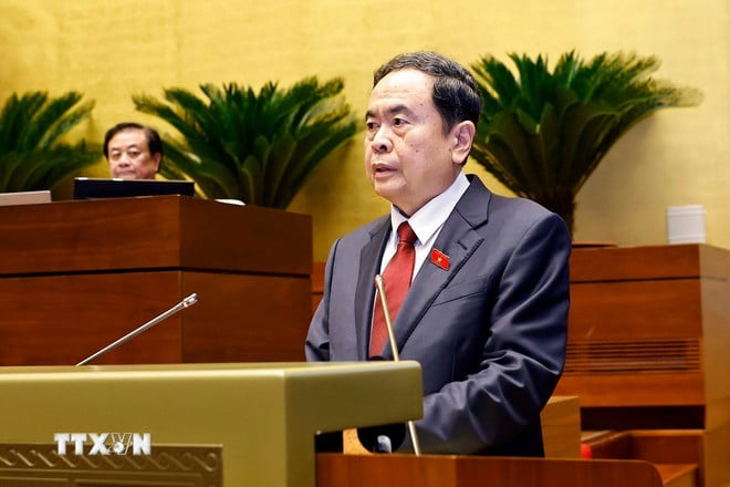 ttxvn-2010-khai-mac-quoc-hoi-4.jpg
