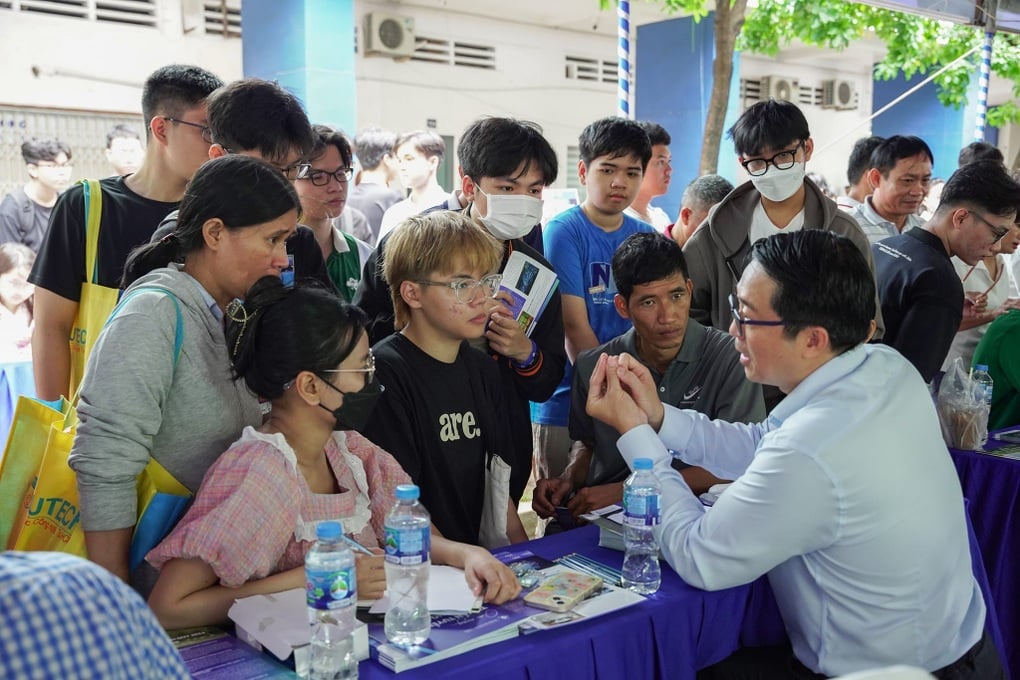 Trường đại học loay hoay xây dựng phương án tuyển sinh năm 2026 - 1