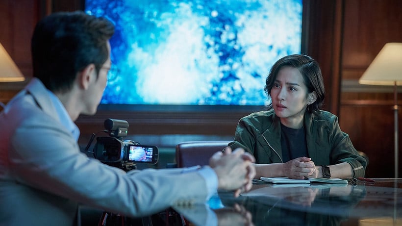 Cho Yeo-jeong và Jung Sung-il trong phim. (Ảnh: Galaxy Studio)
