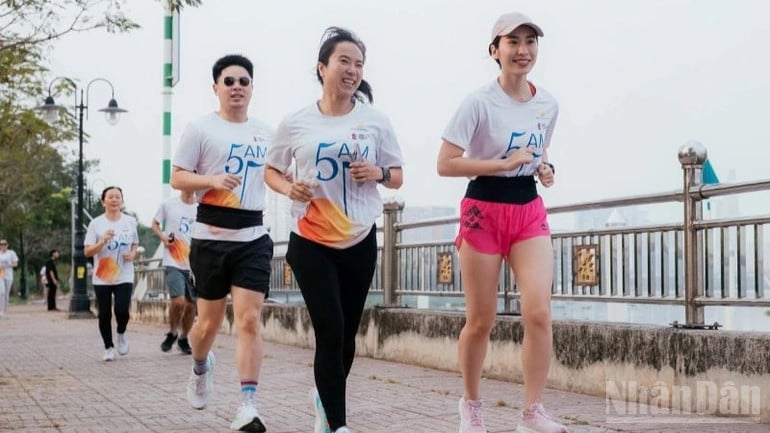 ndo_br_cac-hoat-dong-the-thao-chay-bo-nuoi-duong-suc-khoe-the-chat-ngay-cang-duoc-gioi-tre-quan-tam-2748.jpg