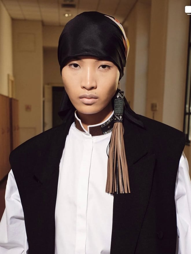 2-huynh-tu-anh-trong-hau-truong-cua-show-dien-thuong-hieu-calcaterra1.jpg
