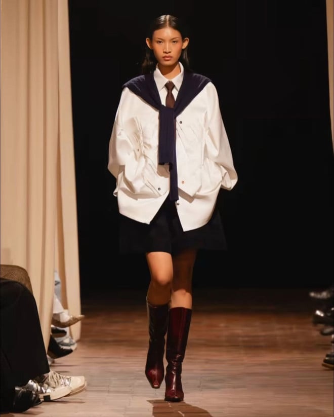 6-huynh-tu-anh-trinh-dien-cho-thuong-hieu-circle-show1.jpg