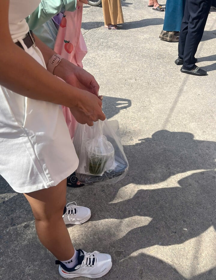 В школах Ханоя ученикам необходимо приносить с собой обед, многие родители оставляют детей дома - 6