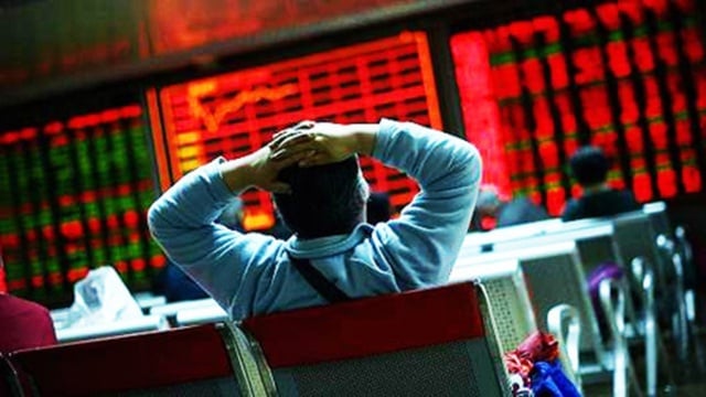 Bất ngờ VN-Index giảm kỷ lục gần 95 điểm, vốn hóa giảm hơn 15,6 tỉ USD - Ảnh 1.