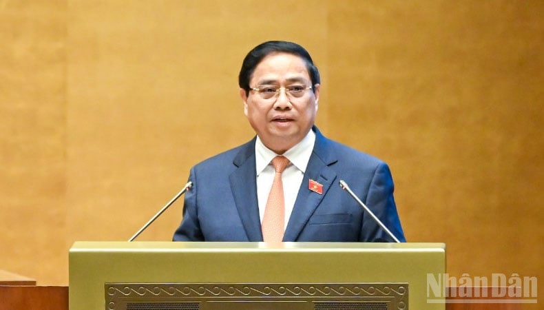 ファム・ミン・チン首相は、2025年および2021年から2025年の5年間の社会経済開発計画の実施結果と、2026年の社会経済開発計画の見通しについて報告した。
