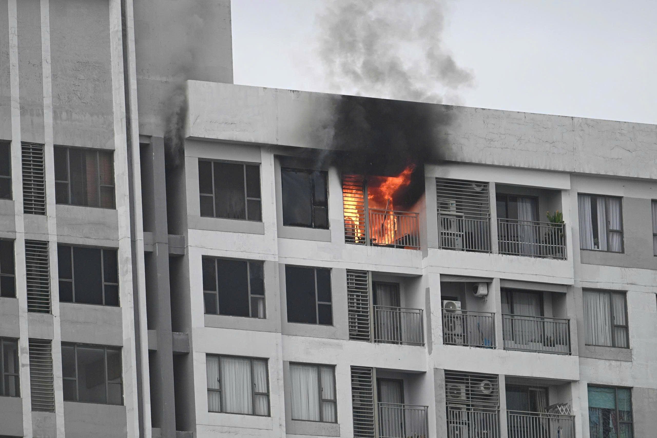 chay chung cu Rivergate Residence anh 1