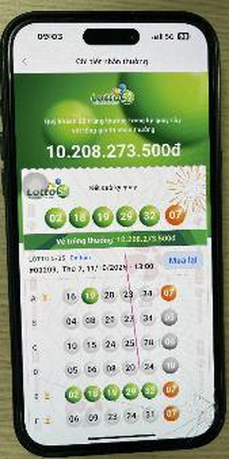 foto-1760956022772 photo-1760956022772