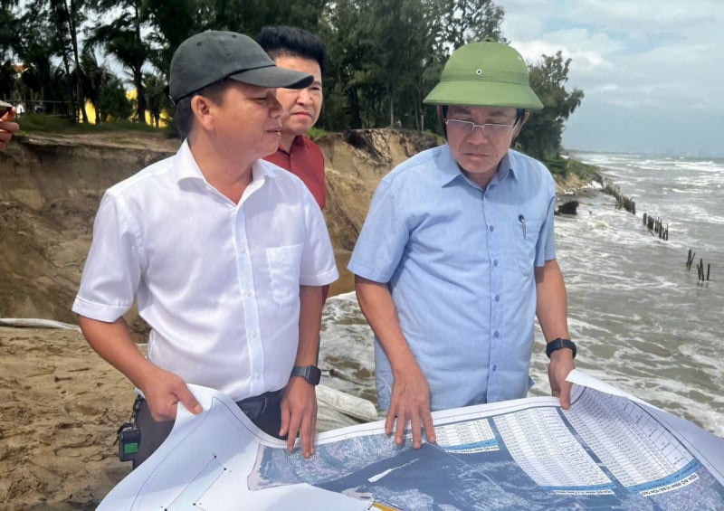 Da Nang aktiverar högsta nivån för att hantera storm nr 12, mobiliserar 300 båtar redo för räddning, rekommenderar matreserver -0
