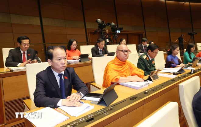 ttxvn-2010-khai-mac-quoc-hoi-24.jpg