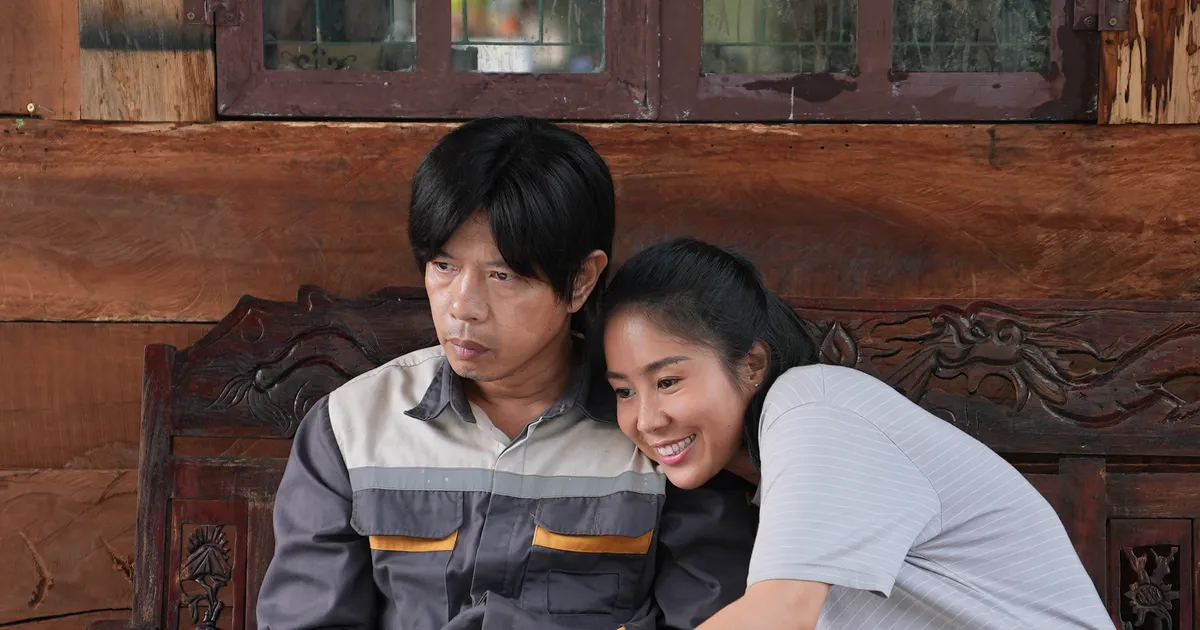 Lê Phương thừa nhận áp lực khi làm việc cùng Thái Hòa