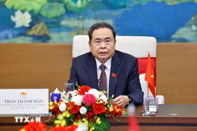 ttxvn-chu-tich-quoc-hoi-hoi-dam-voi-chu-tich-quoc-hoi-hungary-10.jpg