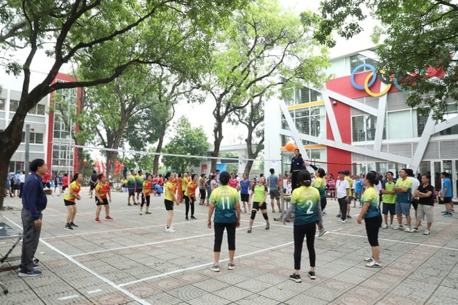 Exciting 1st Long Bien Ward Sports Congress - 2025 - Photo 8. Sôi nổi Đại hội Thể dục Thể thao phường Long Biên lần thứ I - năm 2025- Ảnh 8.