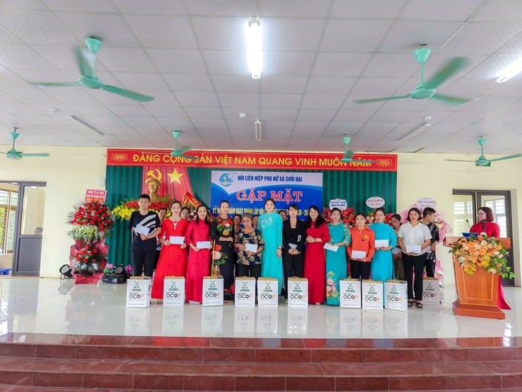   Hội LHPN xã Suối Hai tổ chức kỷ niệm 95 năm ngày thành lập Hội LHPN Việt Nam và tổng kết phong trào thi đua năm 2025.- Ảnh 6.